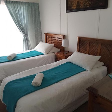 Sunrose Group Of Guesthouses Zapora Gariep Zewnętrze zdjęcie
