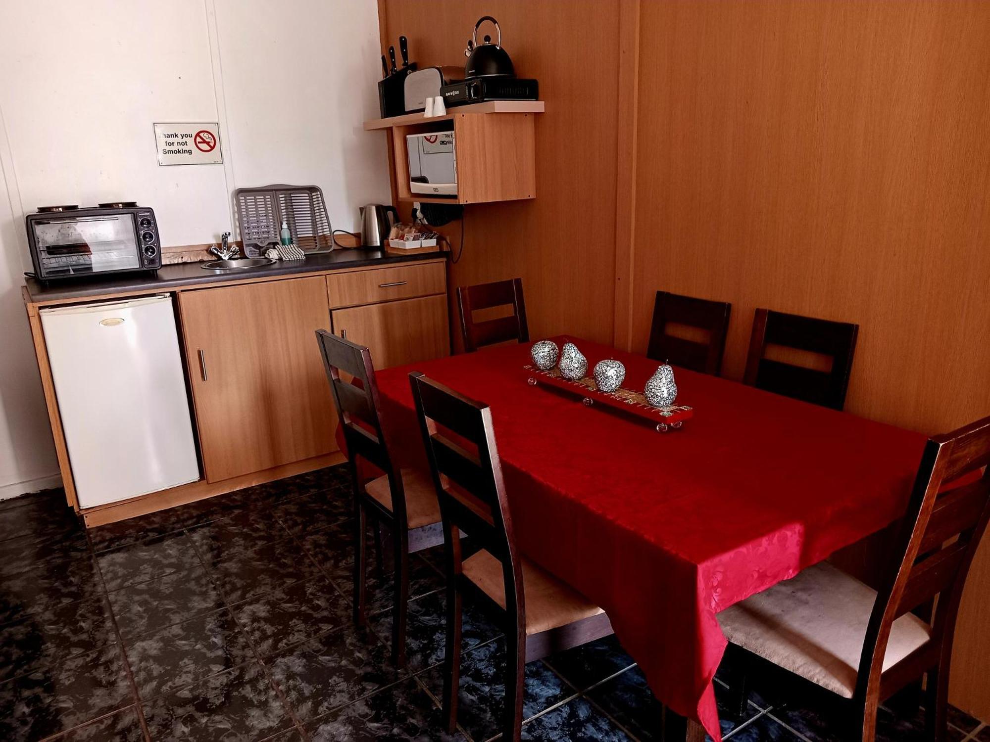 Sunrose Group Of Guesthouses Zapora Gariep Zewnętrze zdjęcie